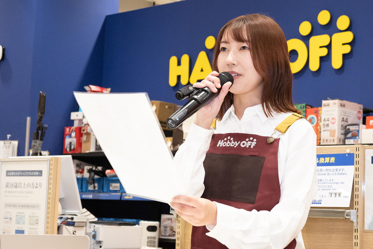 社員H.Nの仕事の様子2